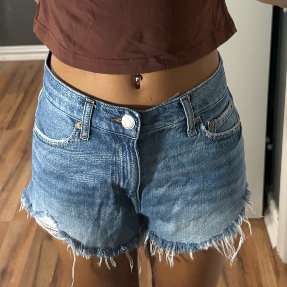 Frayed Hem Denim Aero Shorts